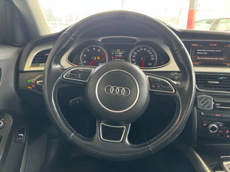 2016 Audi A4 2.0T quattro Premium