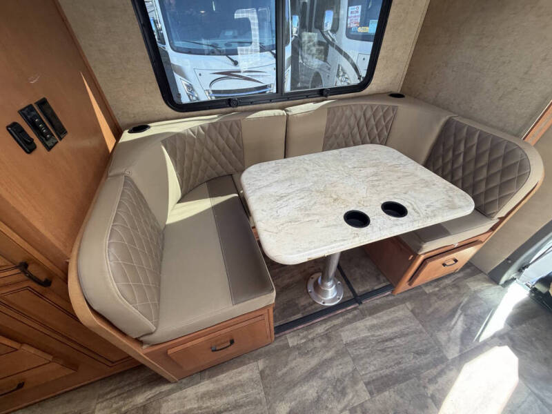 2017 Forest River Sunseeker MBS