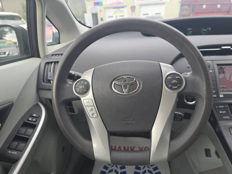 2010 Toyota Prius II