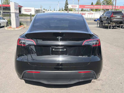 2025 Tesla Model Y Long Range