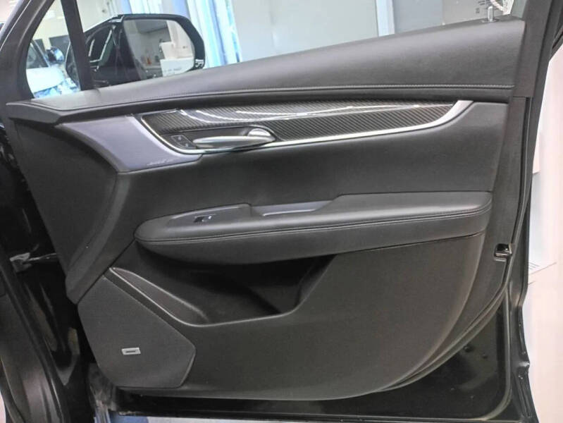 2023 Cadillac XT6 Sport