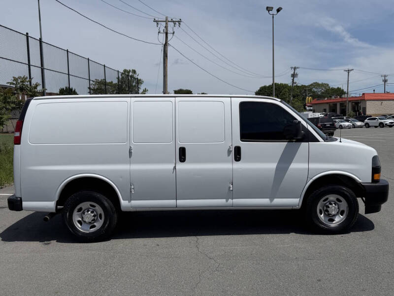 2020 Chevrolet Express 2500