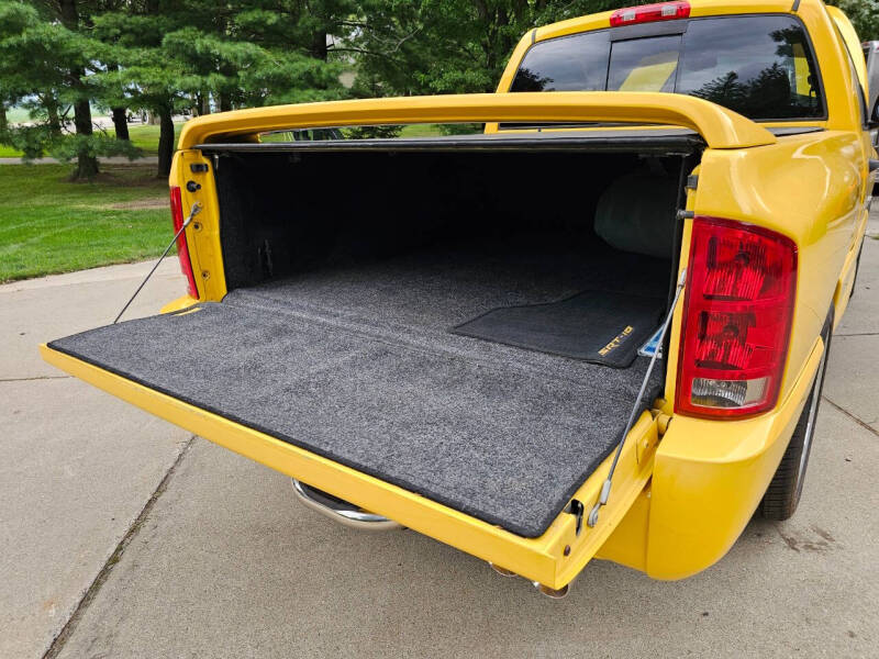 2005 Dodge Ram 1500 SRT-10