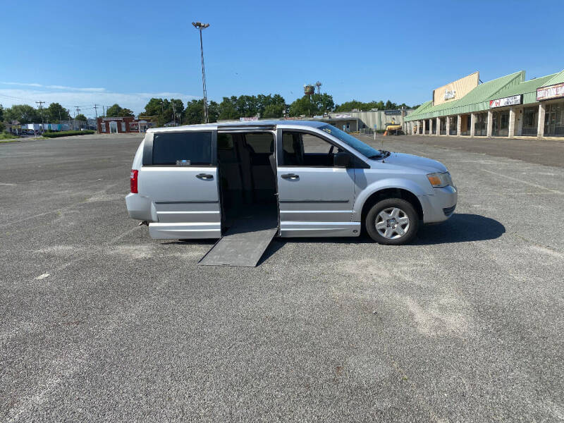 2008 Dodge Grand Caravan for sale at BT Mobility LLC in Wrightstown NJ
