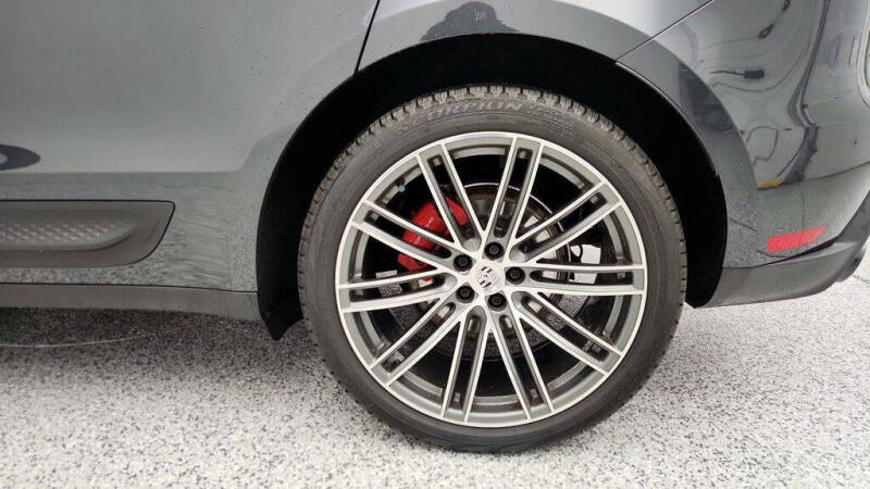 2023 Porsche Macan S