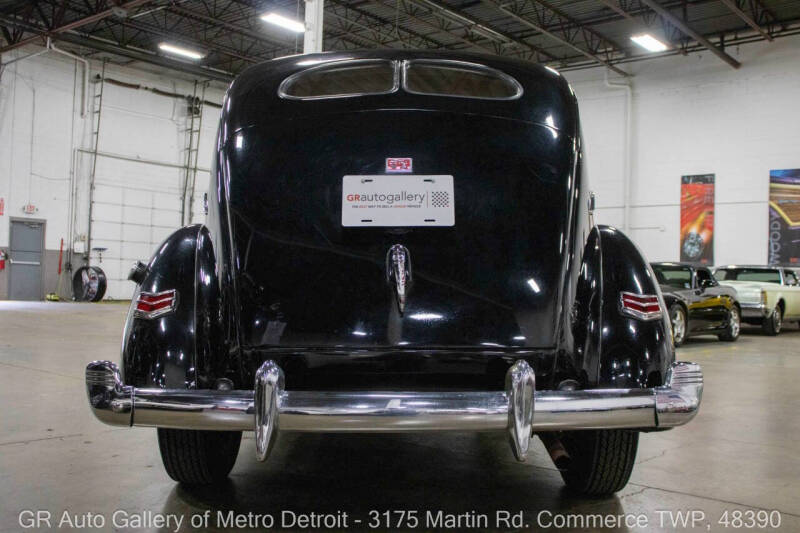 1940 Ford Deluxe