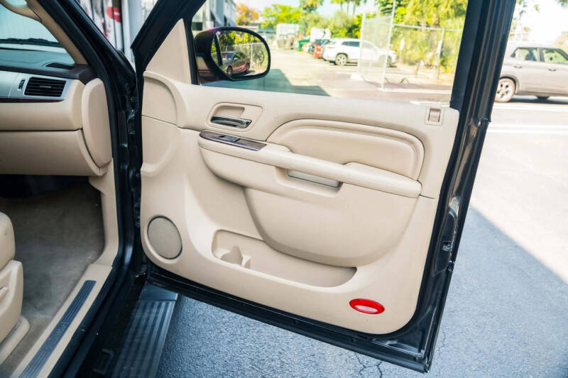 2014 Cadillac Escalade ESV Premium