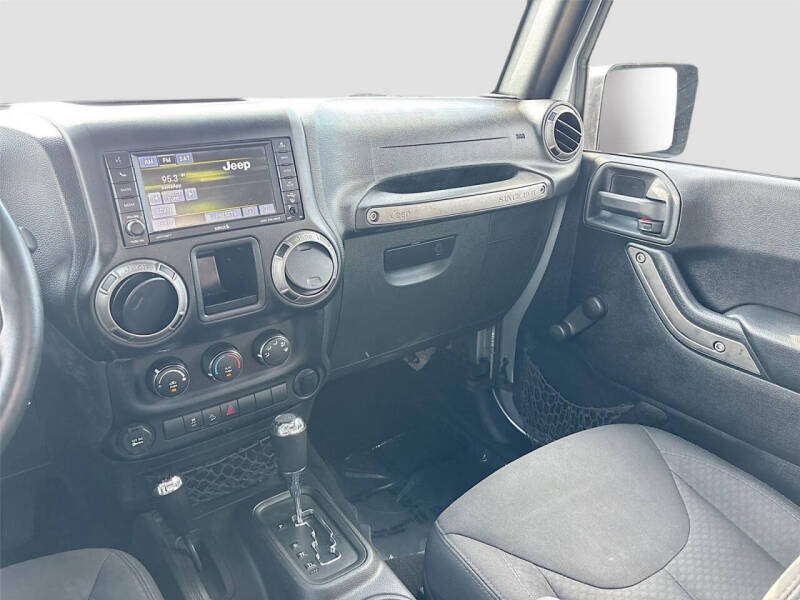 2015 Jeep Wrangler Sport