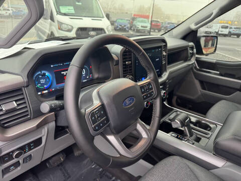 2025 Ford F-150 Lightning XLT