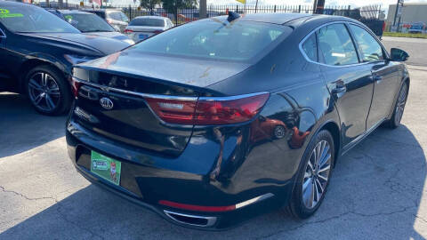 2017 Kia Cadenza Premium