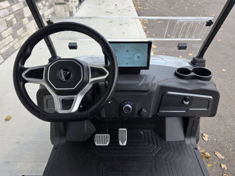 2025 Denago Rover XL6 4+2