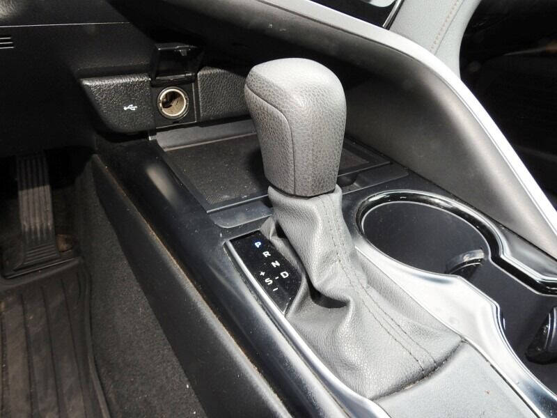 2020 TOYOTA Camry Sedan - $18,900