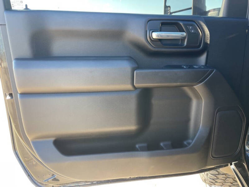 2023 GMC Sierra 2500HD Pro