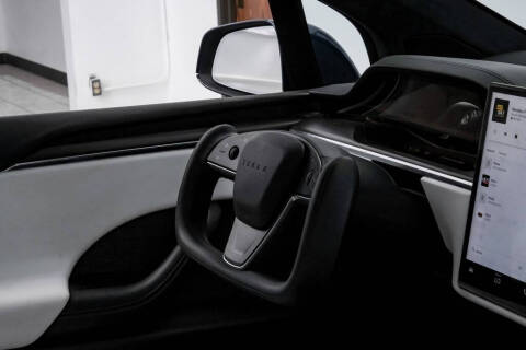 2023 Tesla Model X Plaid