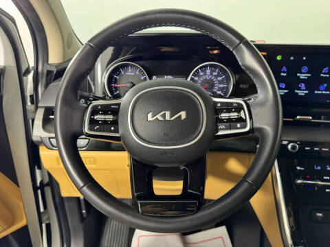 2024 Kia Carnival EX