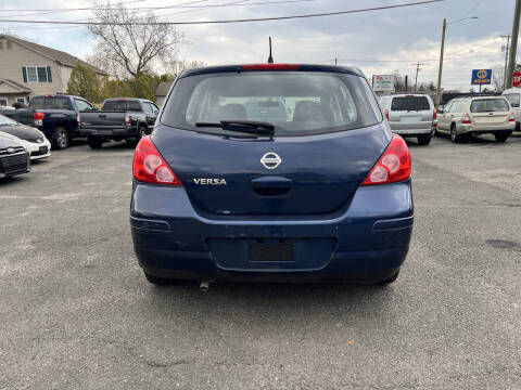 2008 Nissan Versa 1.8 S
