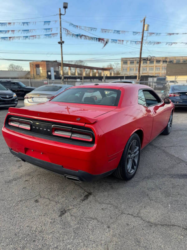 2019 Dodge Challenger SXT