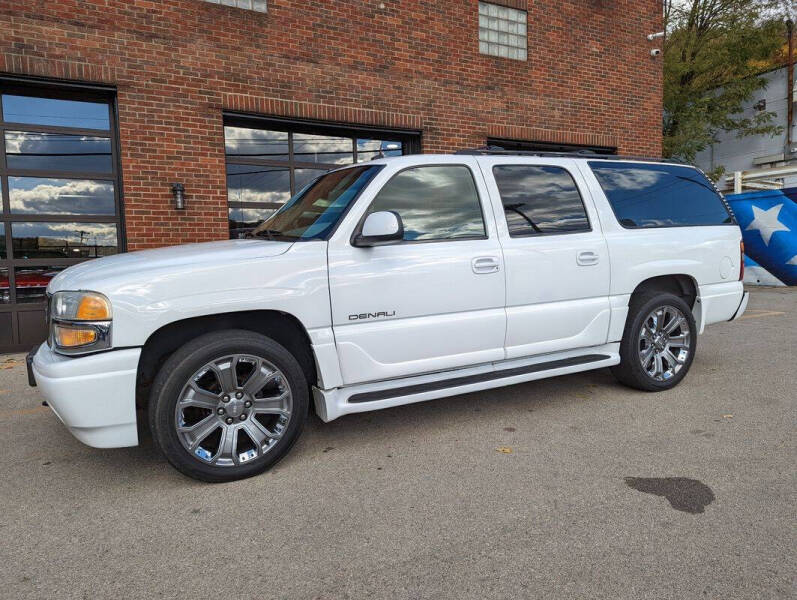 2003 GMC Yukon XL Denali