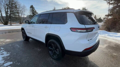 2022 Jeep Grand Cherokee L Altitude