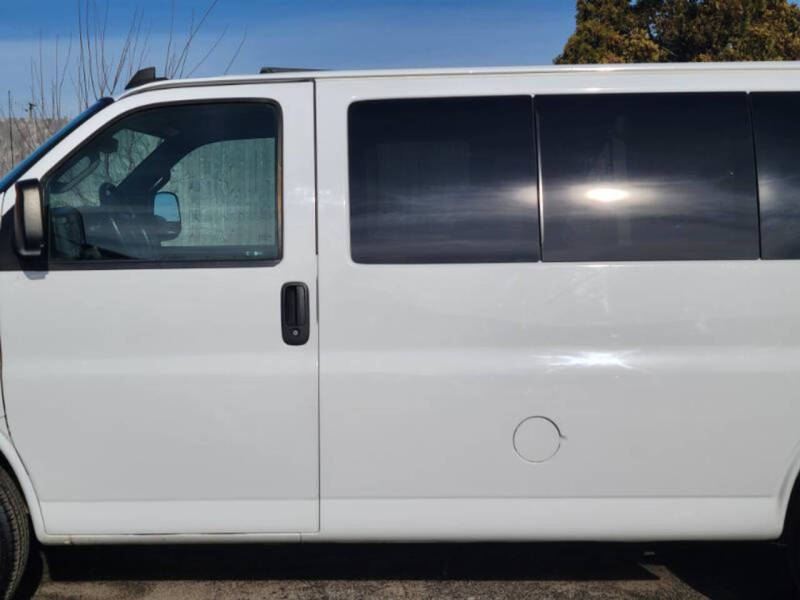 2016 Chevrolet Express LS 2500