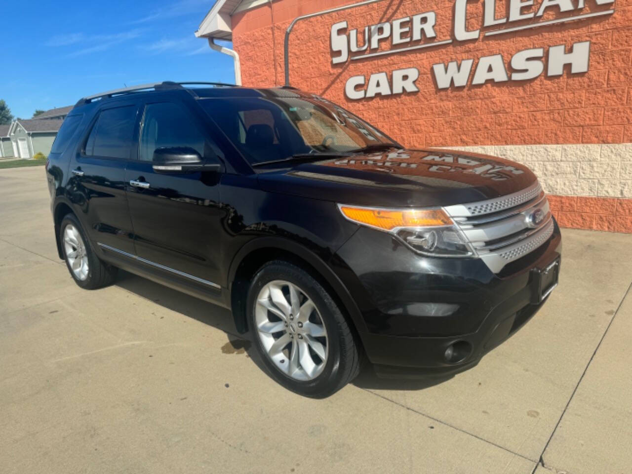 2013 Ford Explorer for sale at Illinois Auto Wholesalers in Tolono, IL