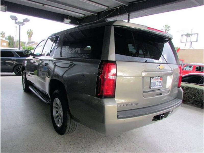 2018 Chevrolet Suburban LT