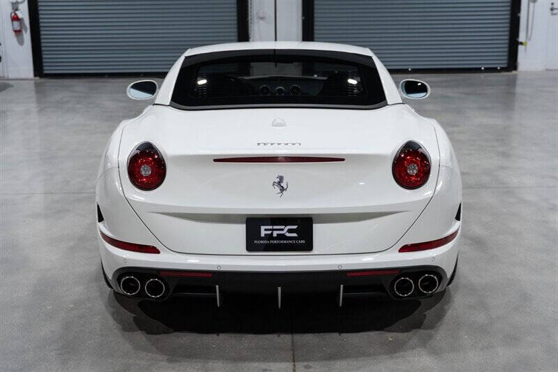 2016 Ferrari California T