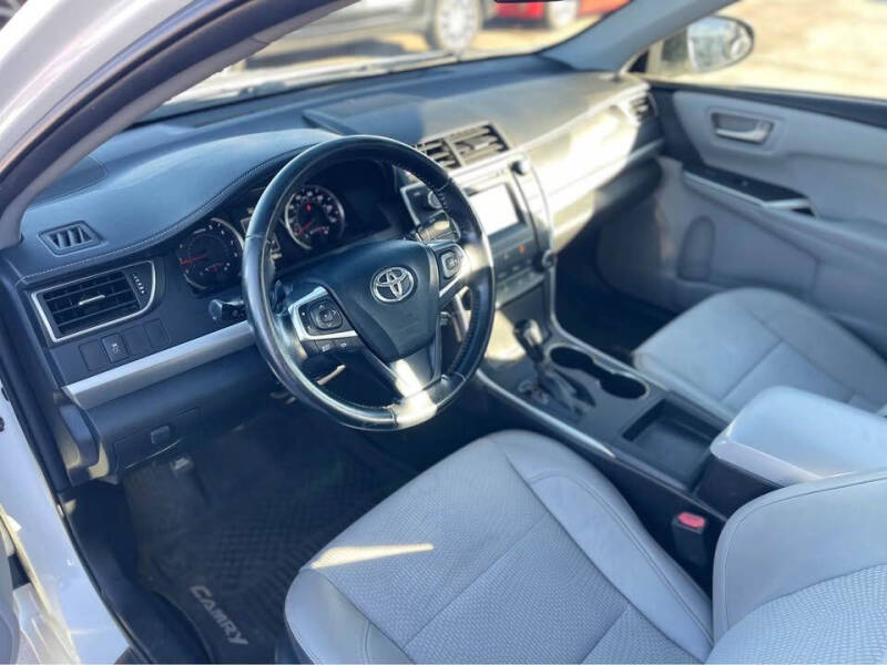 2016 Toyota Camry SE