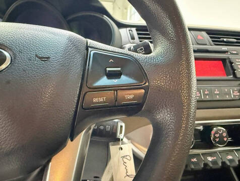 2015 Kia Rio 5-Door LX