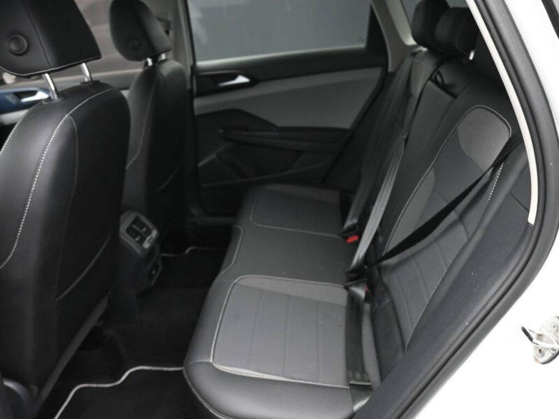 2022 Volkswagen Taos SE 4Motion