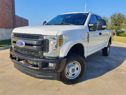 2019 Ford F-250 Super Duty for sale at AUTO DIRECT in Houston TX