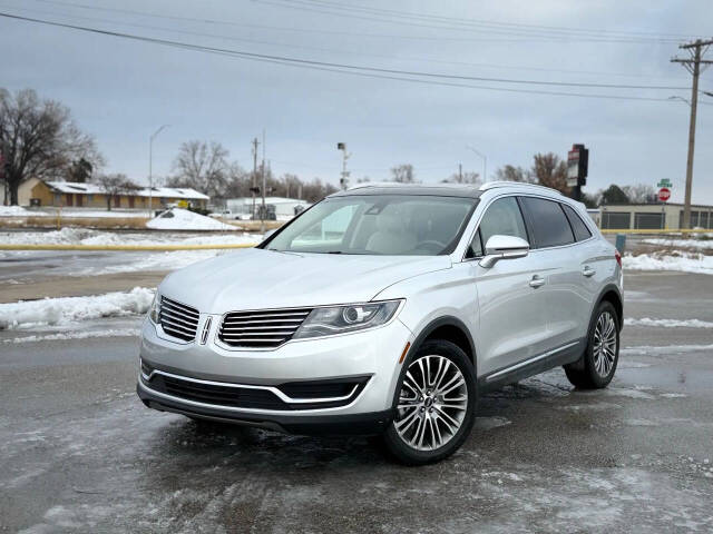 2016 Lincoln MKX Reserve's photo