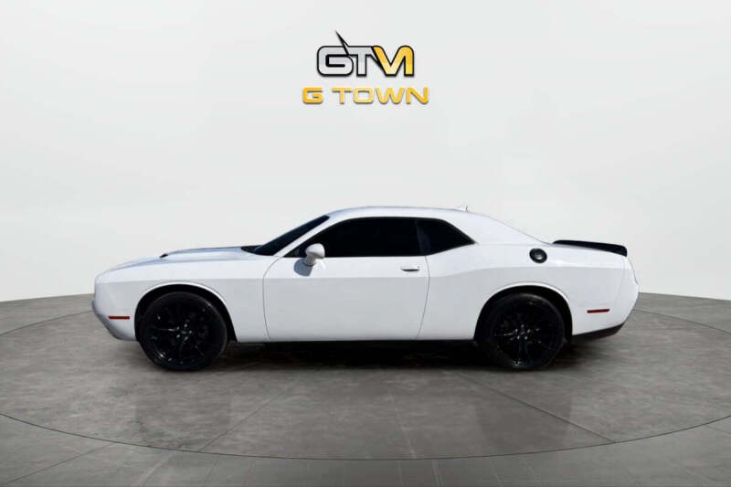 2018 Dodge Challenger SXT Plus