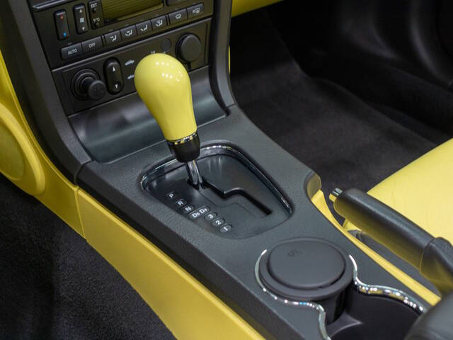 2002 Ford Thunderbird Deluxe