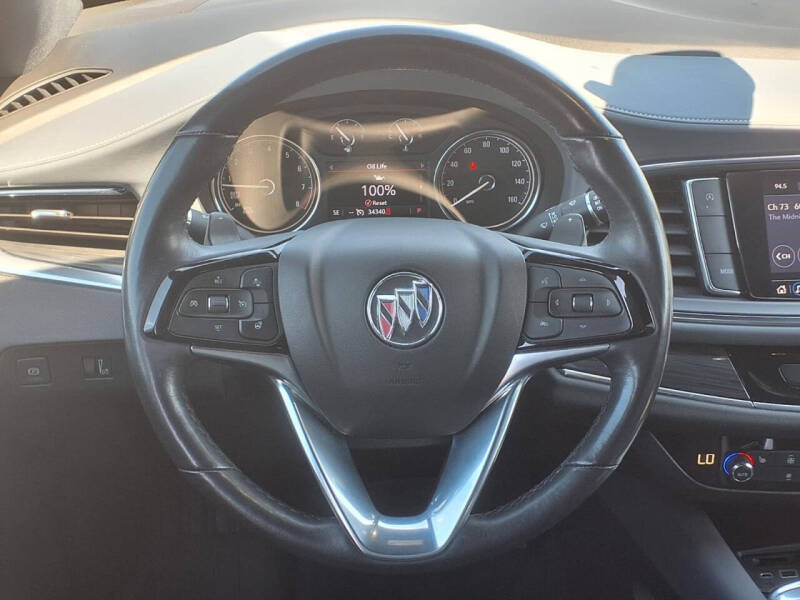 2023 Buick Enclave Essence