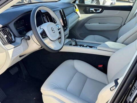 2025 Volvo XC60 T8 Plus Dark Theme