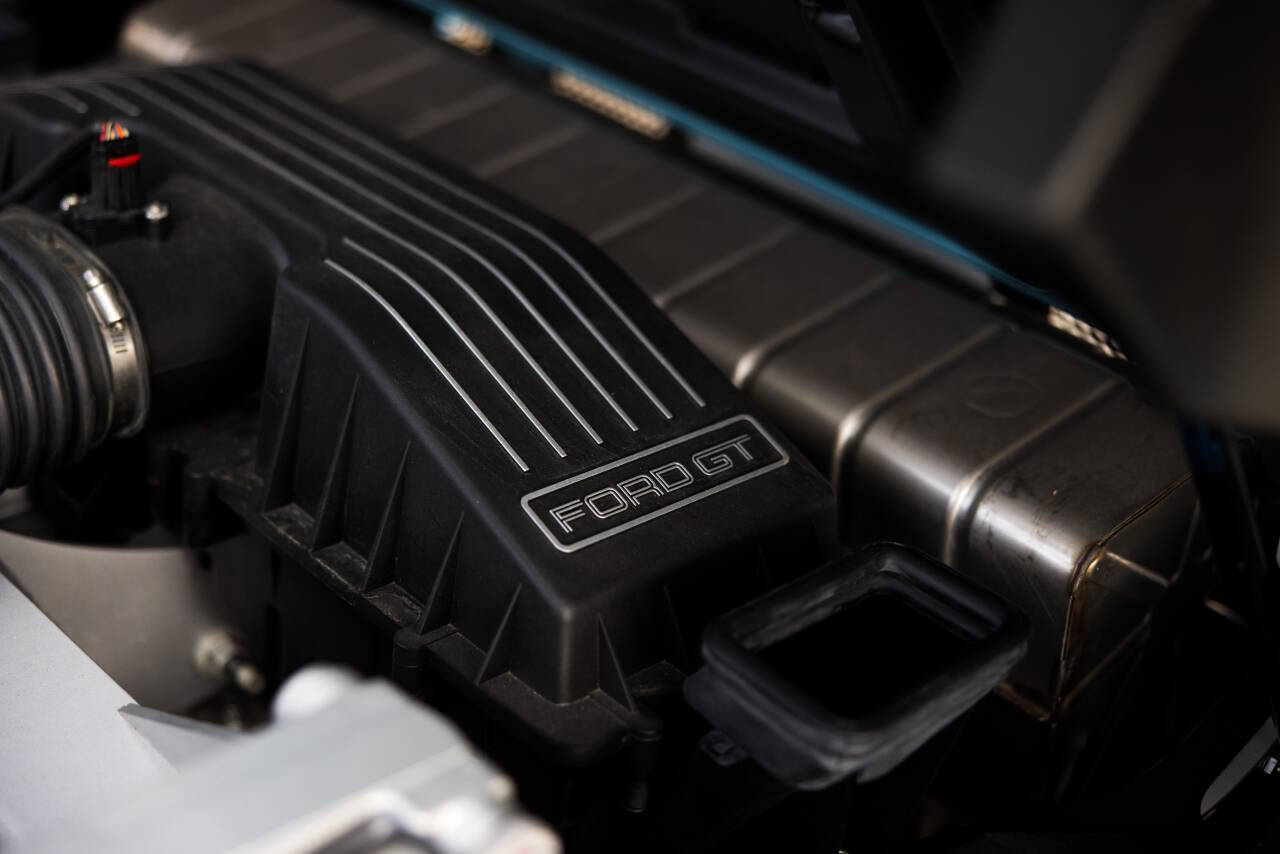 2006 Ford GT 39
