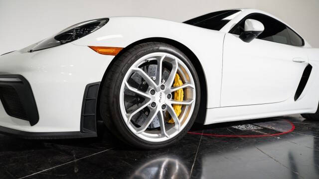 2020 Porsche 718 Cayman GT4