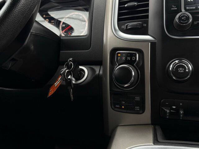 2017 RAM 1500 SLT