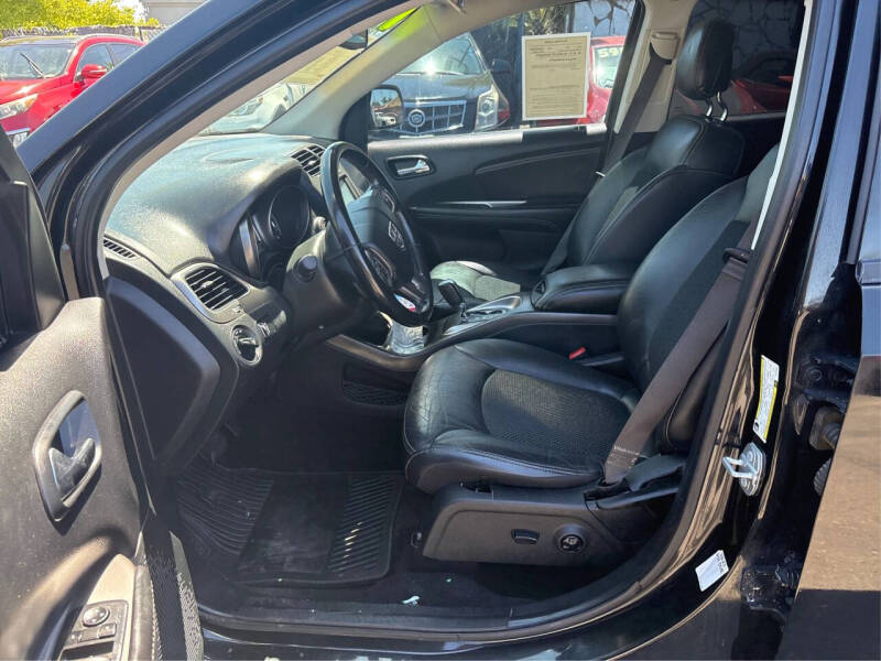 2019 Dodge Journey Crossroad