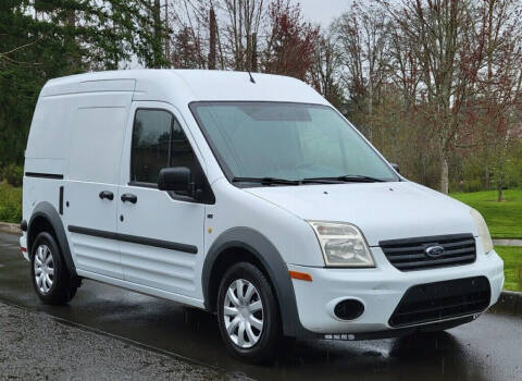 2013 Ford Transit Connect for sale at CLEAR CHOICE AUTOMOTIVE in Milwaukie OR