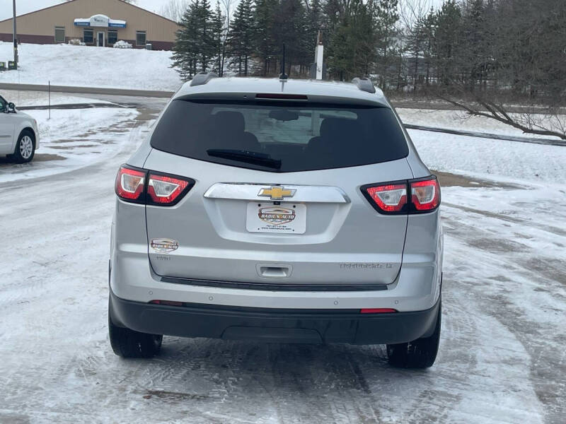 2015 Chevrolet Traverse 1LT photo 5