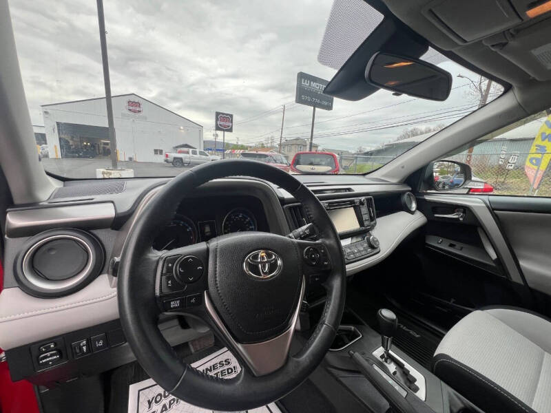 2017 Toyota RAV4 XLE