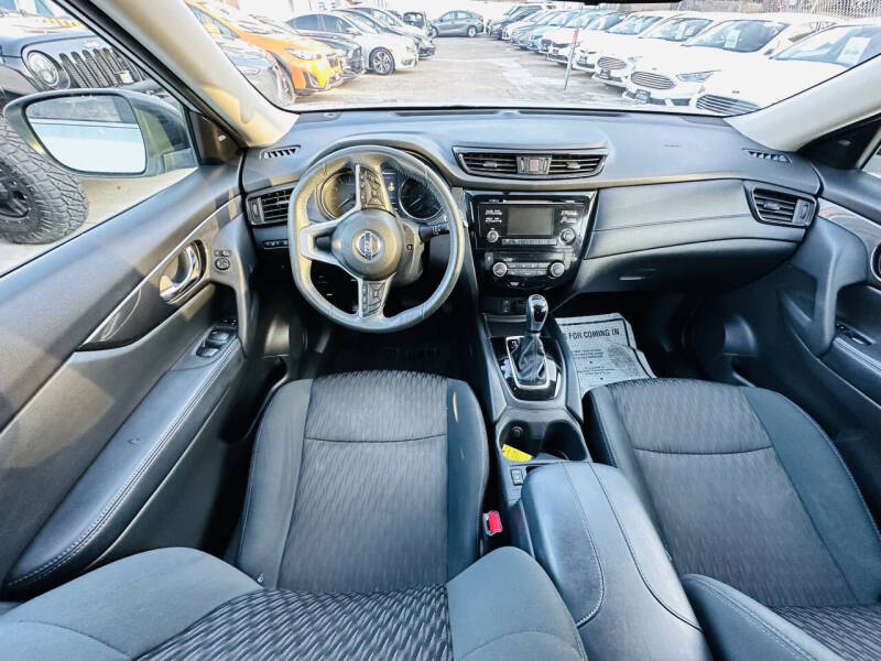 2017 Nissan Rogue Hybrid SV