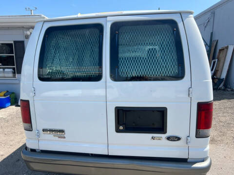 2009 Ford E-Series E-350 SD XLT