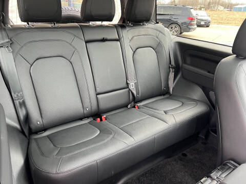 2023 Land Rover Defender 90 S