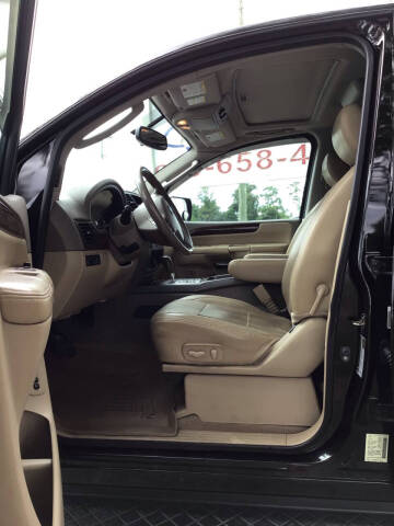 2011 Nissan Armada Platinum