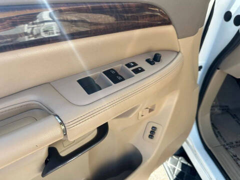 2014 Nissan Armada Platinum