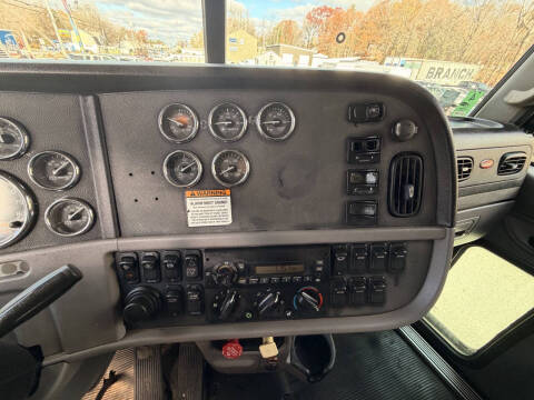 2013 Peterbilt Tri/A 367 8x4