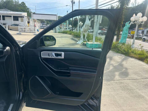 2022 Ford Explorer ST-Line